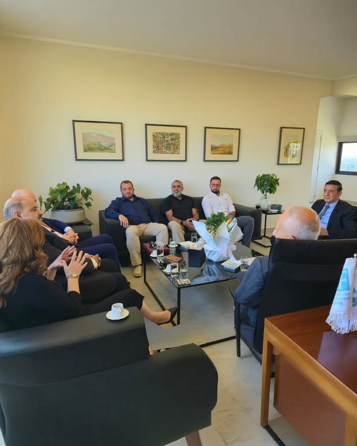 استقبل رئيس الجامعة اللبنانية الفرنسية، معالي الدكتور ميشال نجار، وفدًا من حراس المدينة، برئاسة رئيس مجلس الأمناء — صورة 2